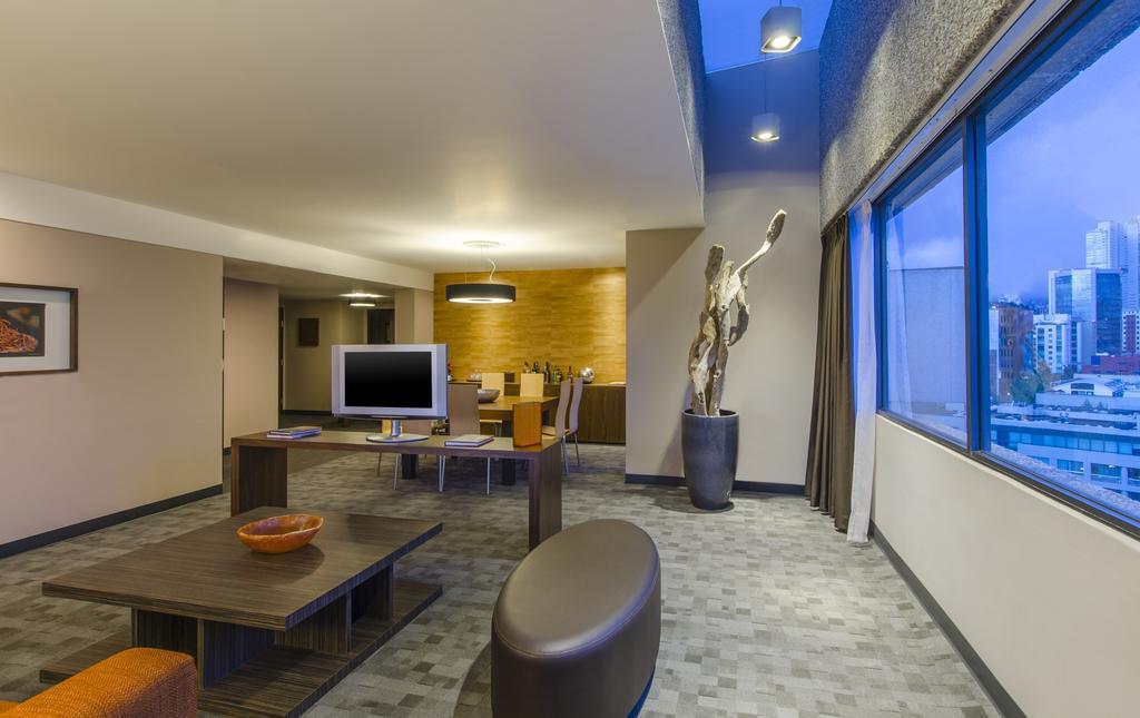 Sheraton Santa Fe Hotel 5*
